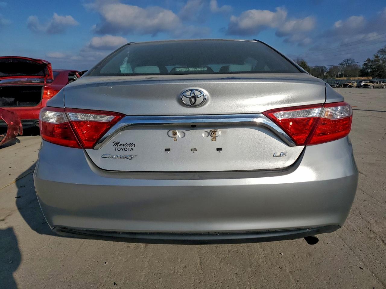 2016 TOYOTA CAMRY LE photo 6