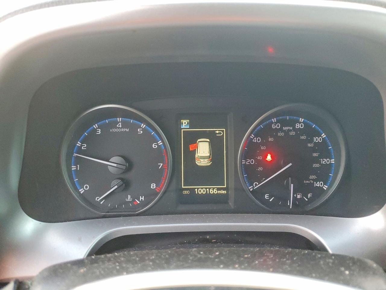 2018 TOYOTA RAV4 LE photo 9