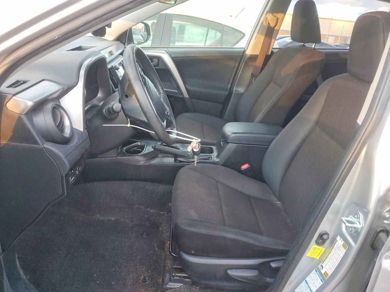 2018 TOYOTA RAV4 LE photo 7