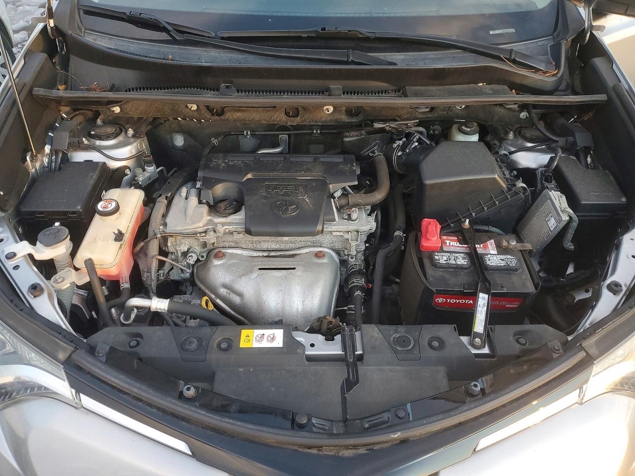 2018 TOYOTA RAV4 LE photo 12