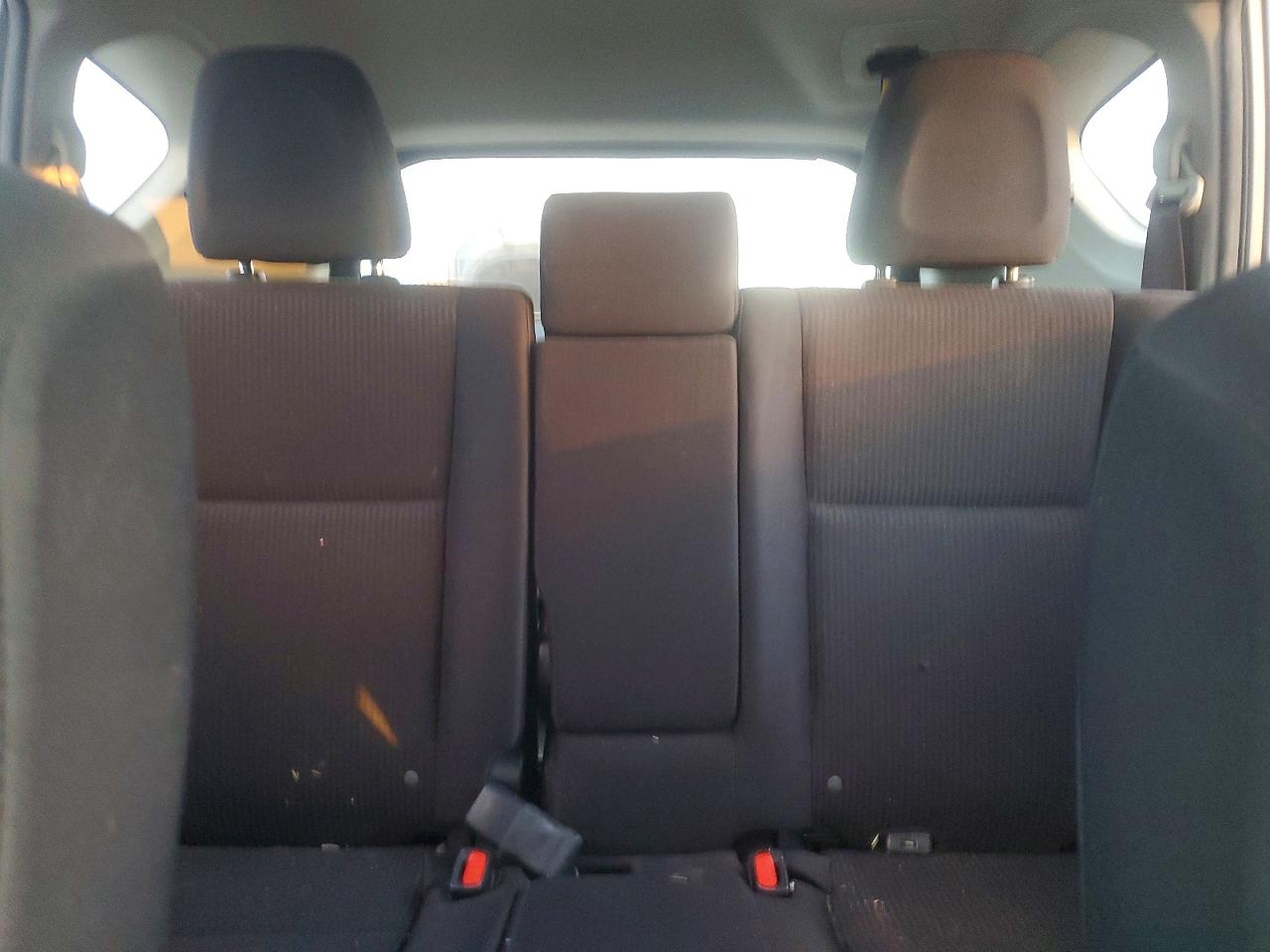 2018 TOYOTA RAV4 LE photo 10