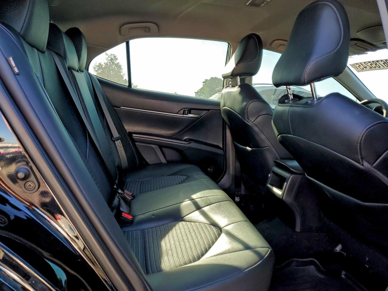 2020 TOYOTA CAMRY SE photo 10
