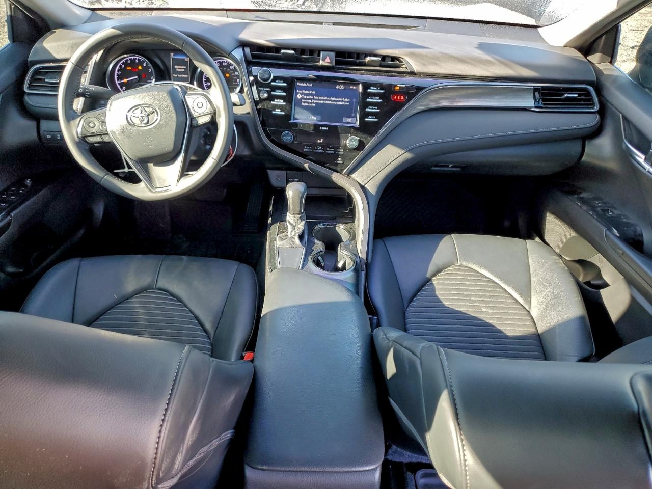 2020 TOYOTA CAMRY SE photo 8