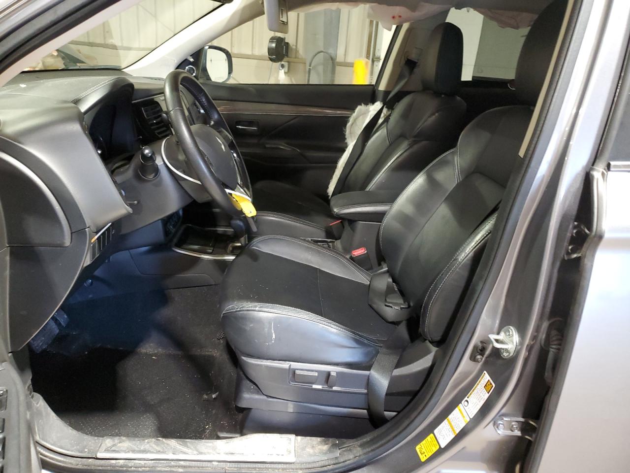 2019 MITSUBISHI OUTLANDER SE photo 7