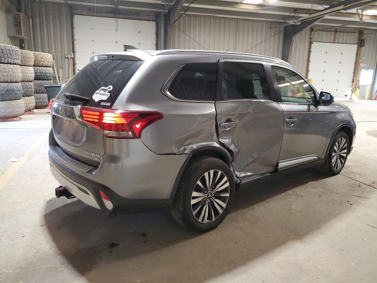 2019 MITSUBISHI OUTLANDER SE photo 3