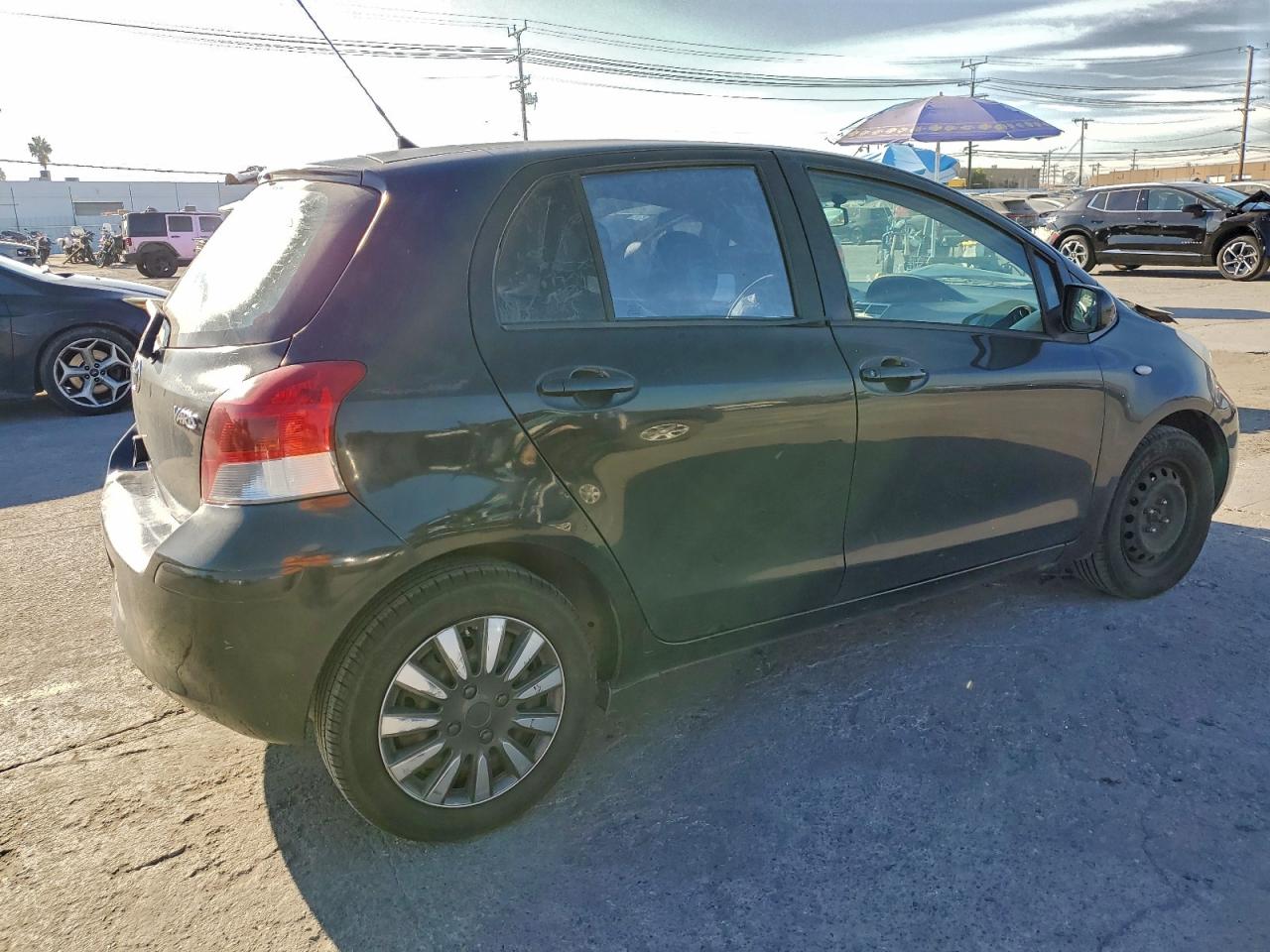 2009 TOYOTA YARIS photo 3