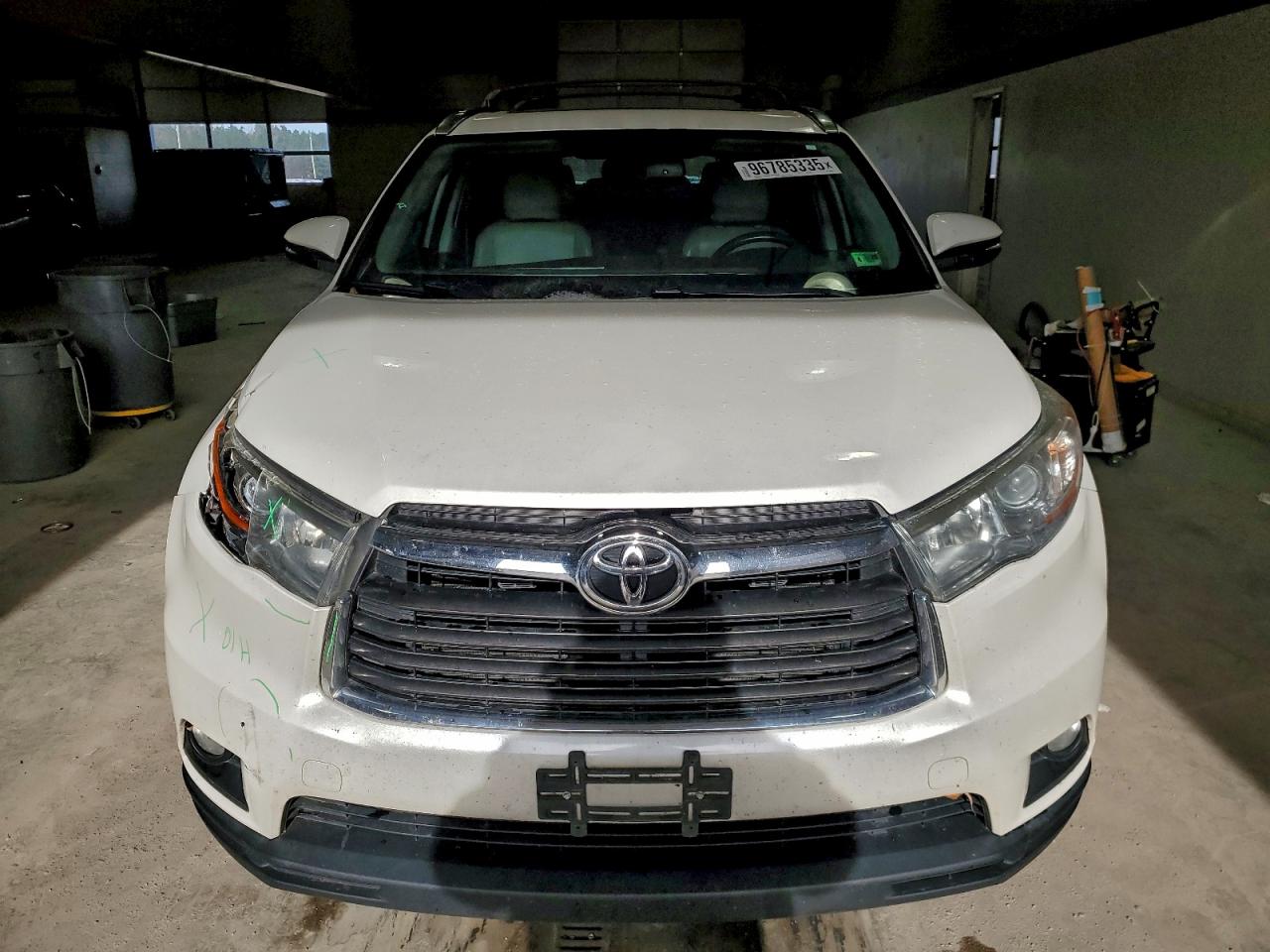 2016 TOYOTA HIGHLANDER XLE photo 5