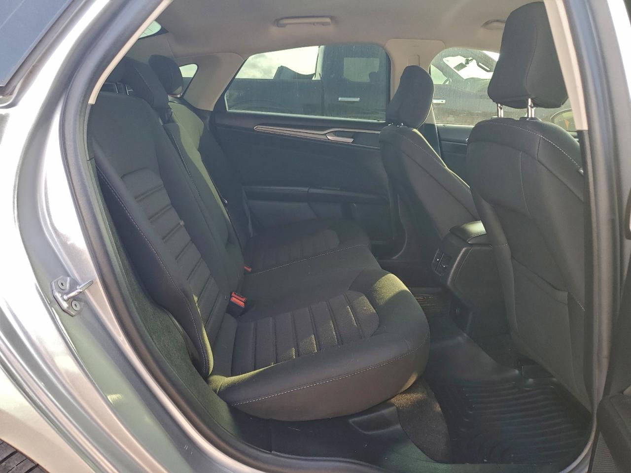 2020 FORD FUSION SE photo 10