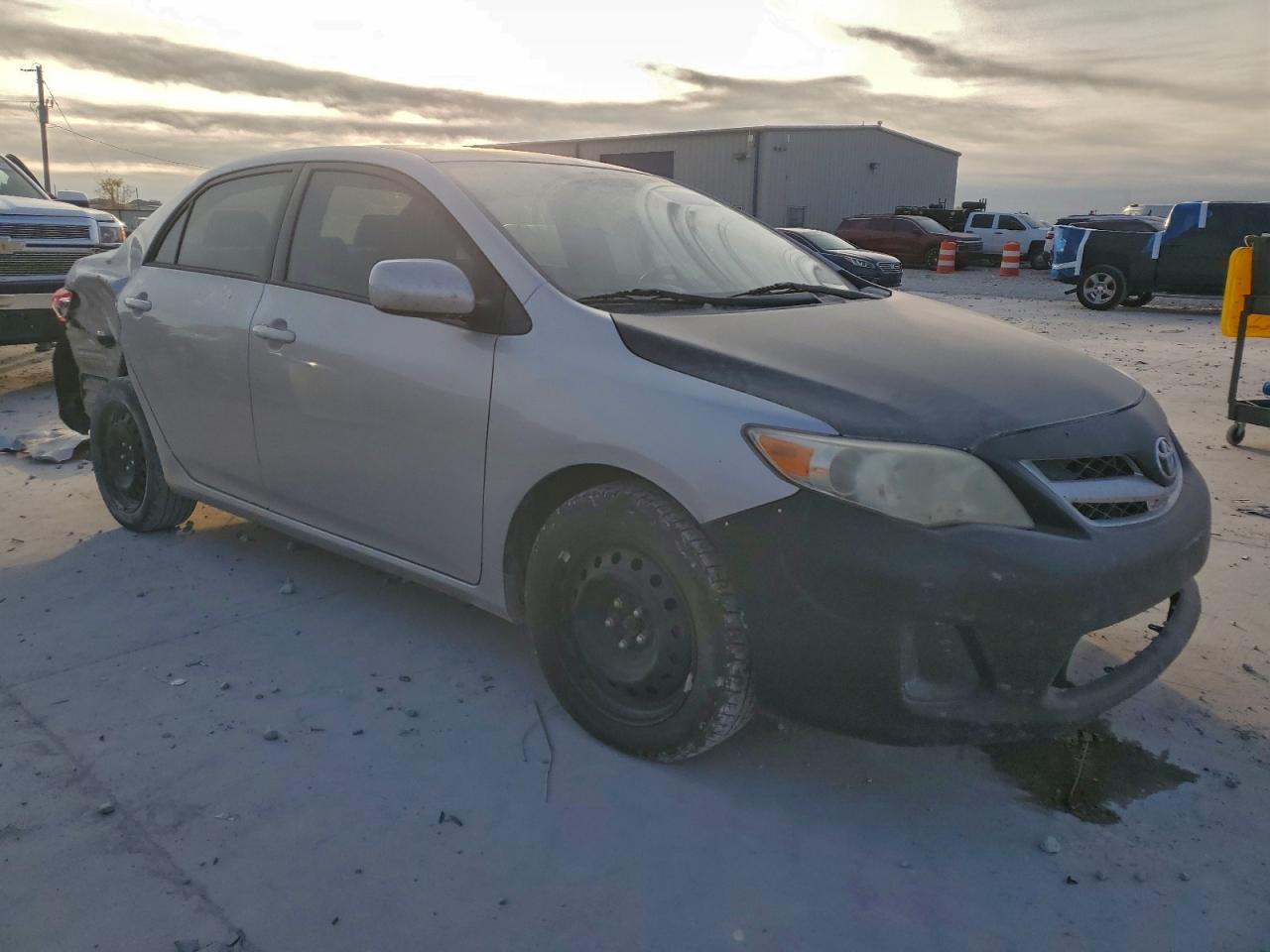 2012 TOYOTA COROLLA BASE photo 4