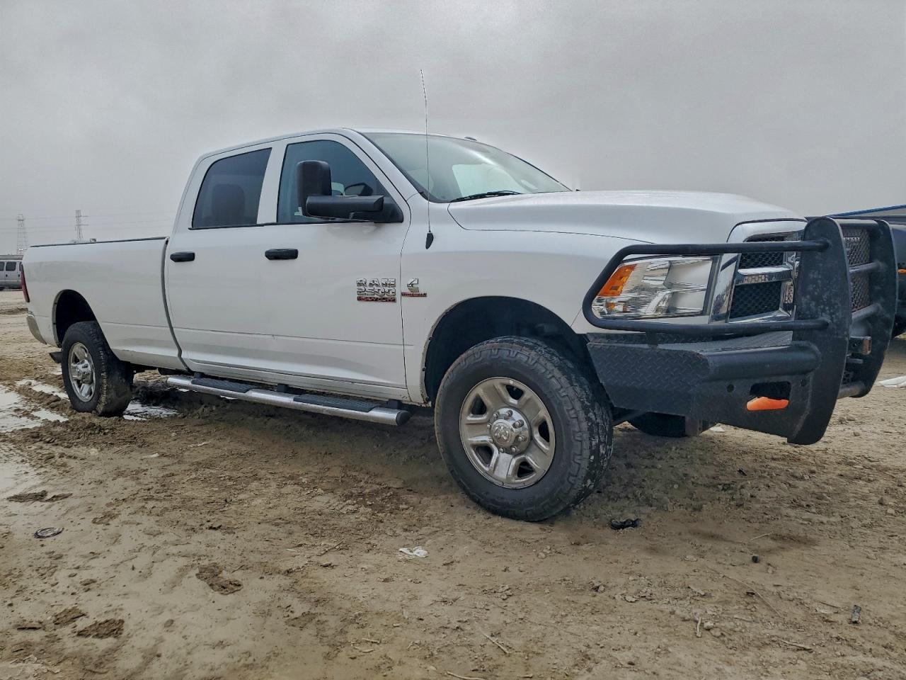 2017 RAM 2500 ST photo 4