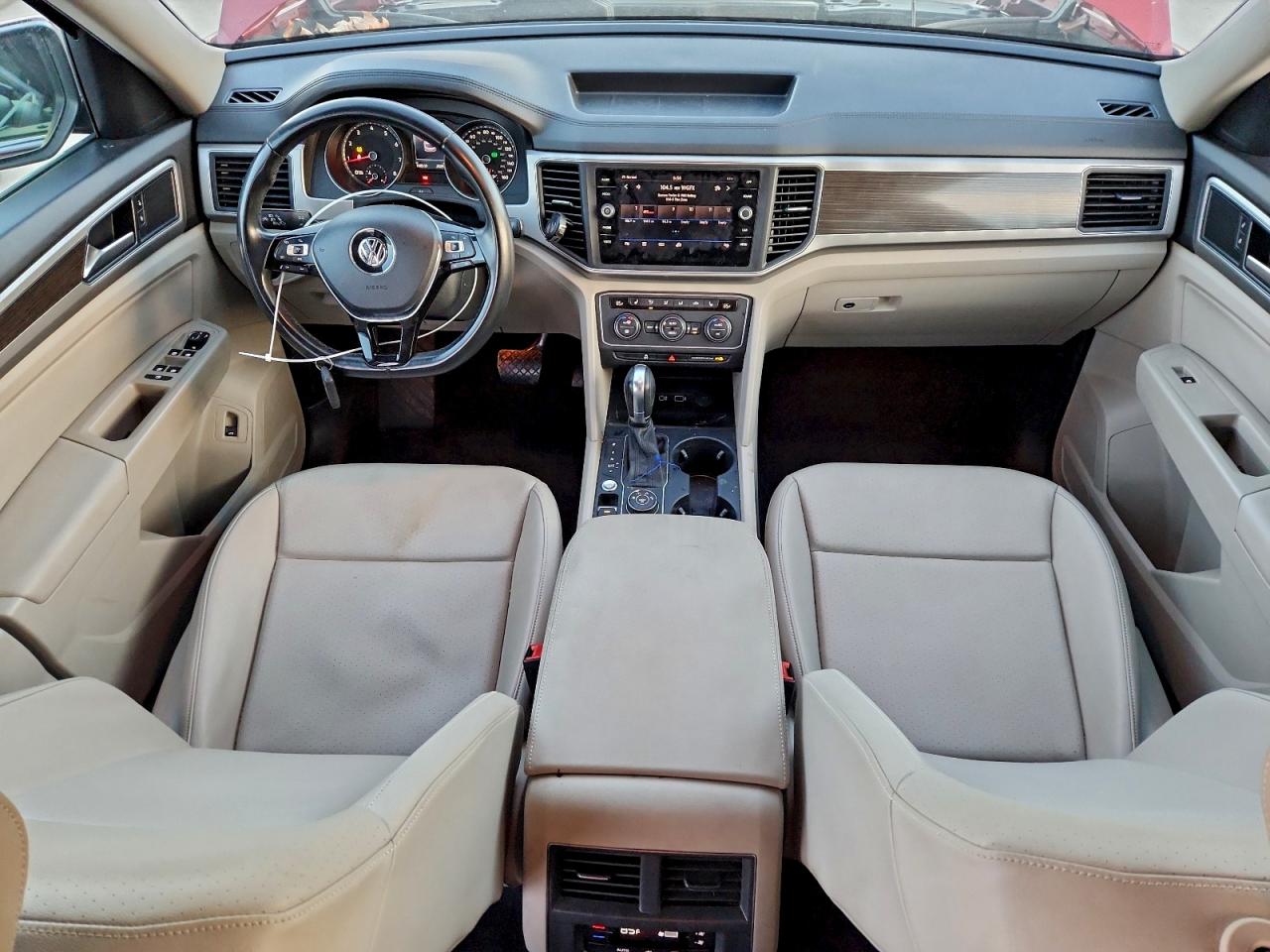 2018 VOLKSWAGEN ATLAS SE photo 8