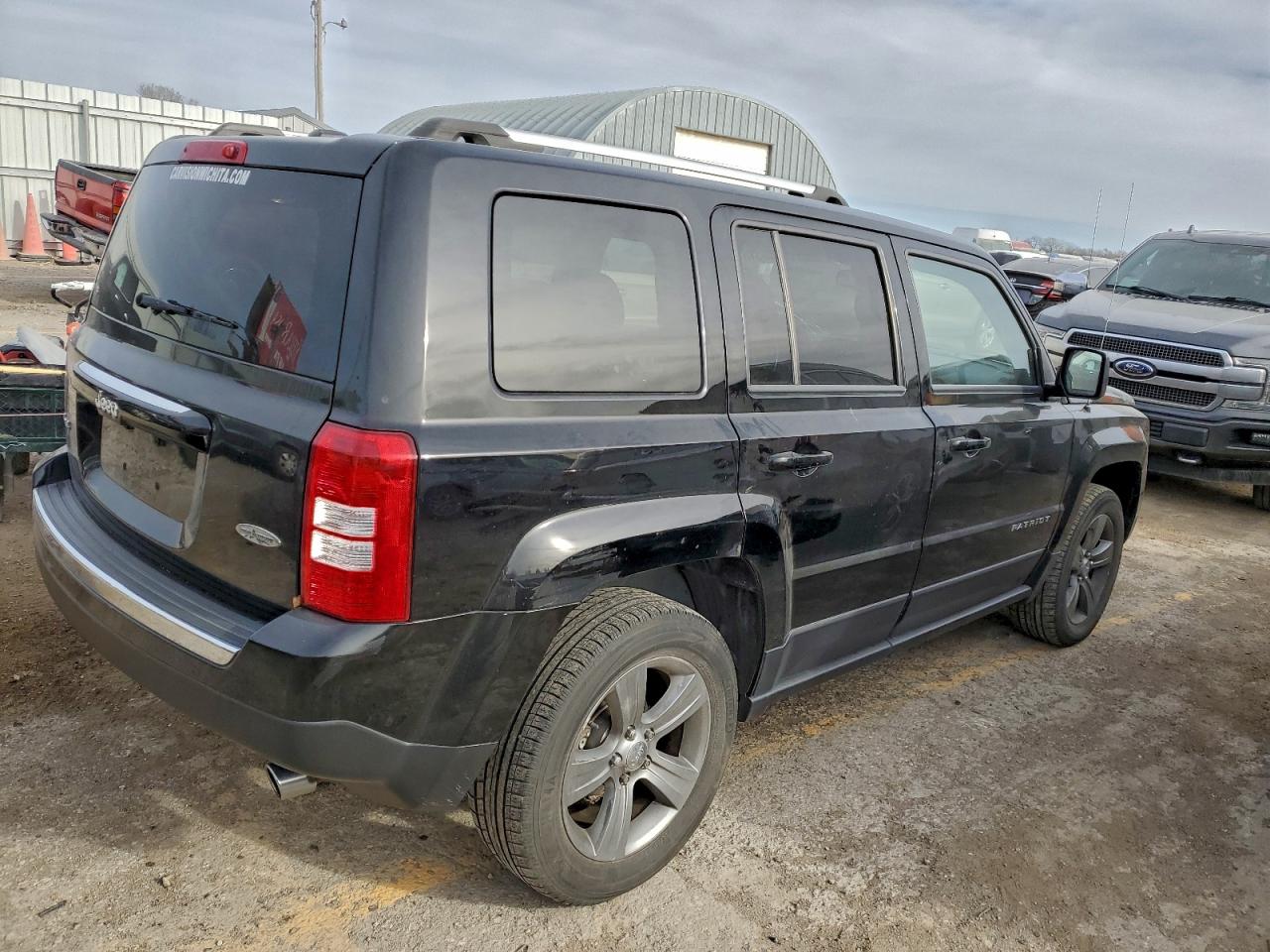 2017 JEEP PATRIOT LATITUDE photo 3