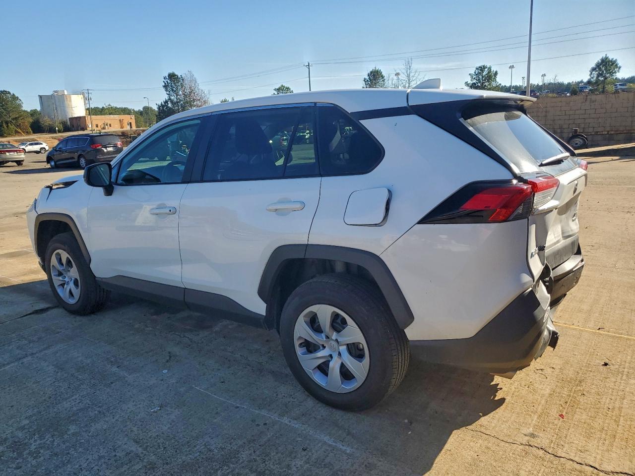 2024 TOYOTA RAV4 LE photo 2