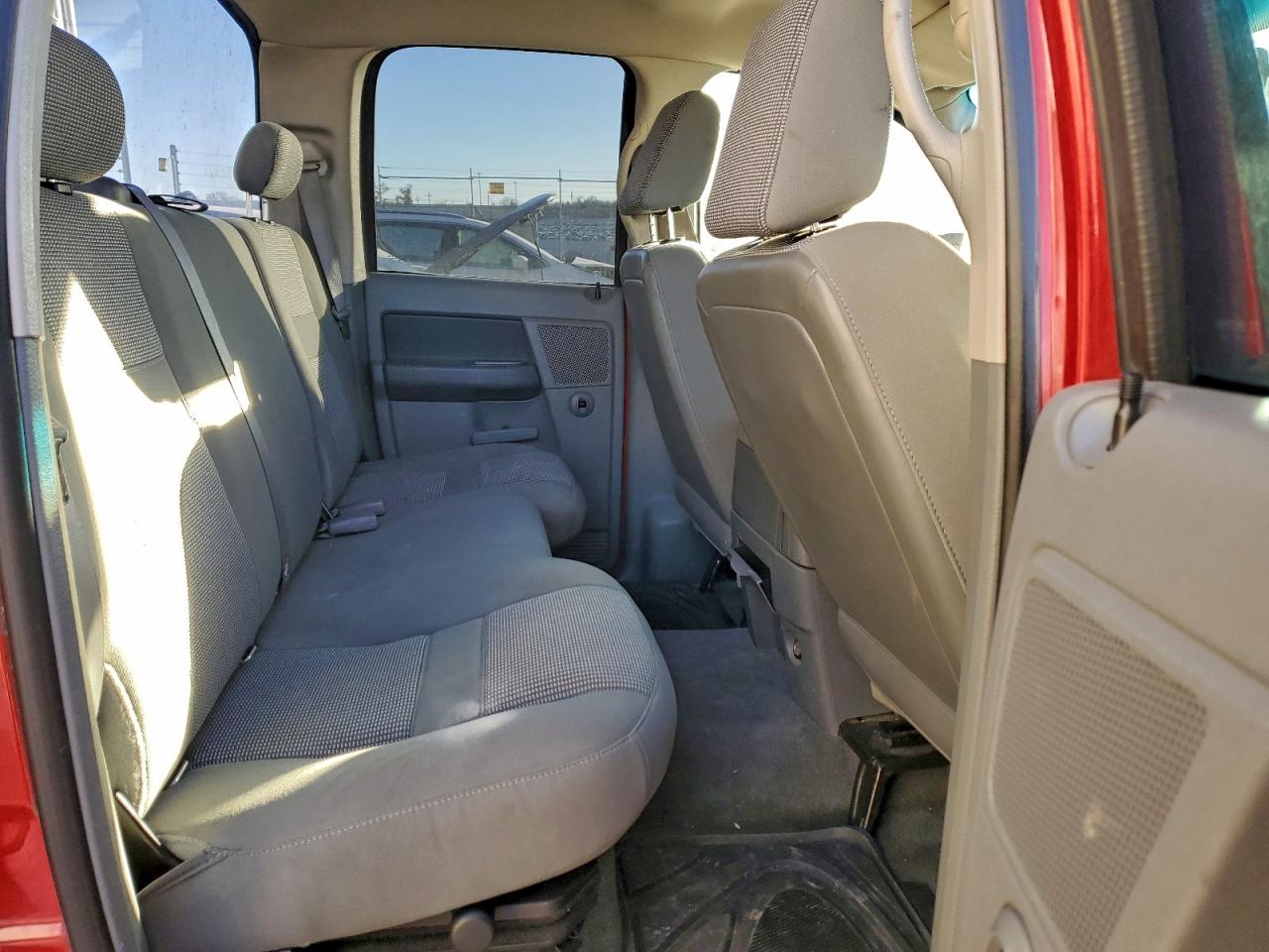 2006 DODGE RAM 1500 ST photo 10