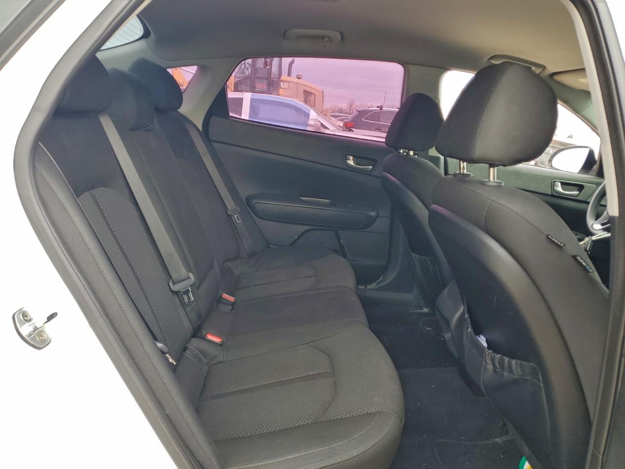 2016 KIA OPTIMA LX photo 10