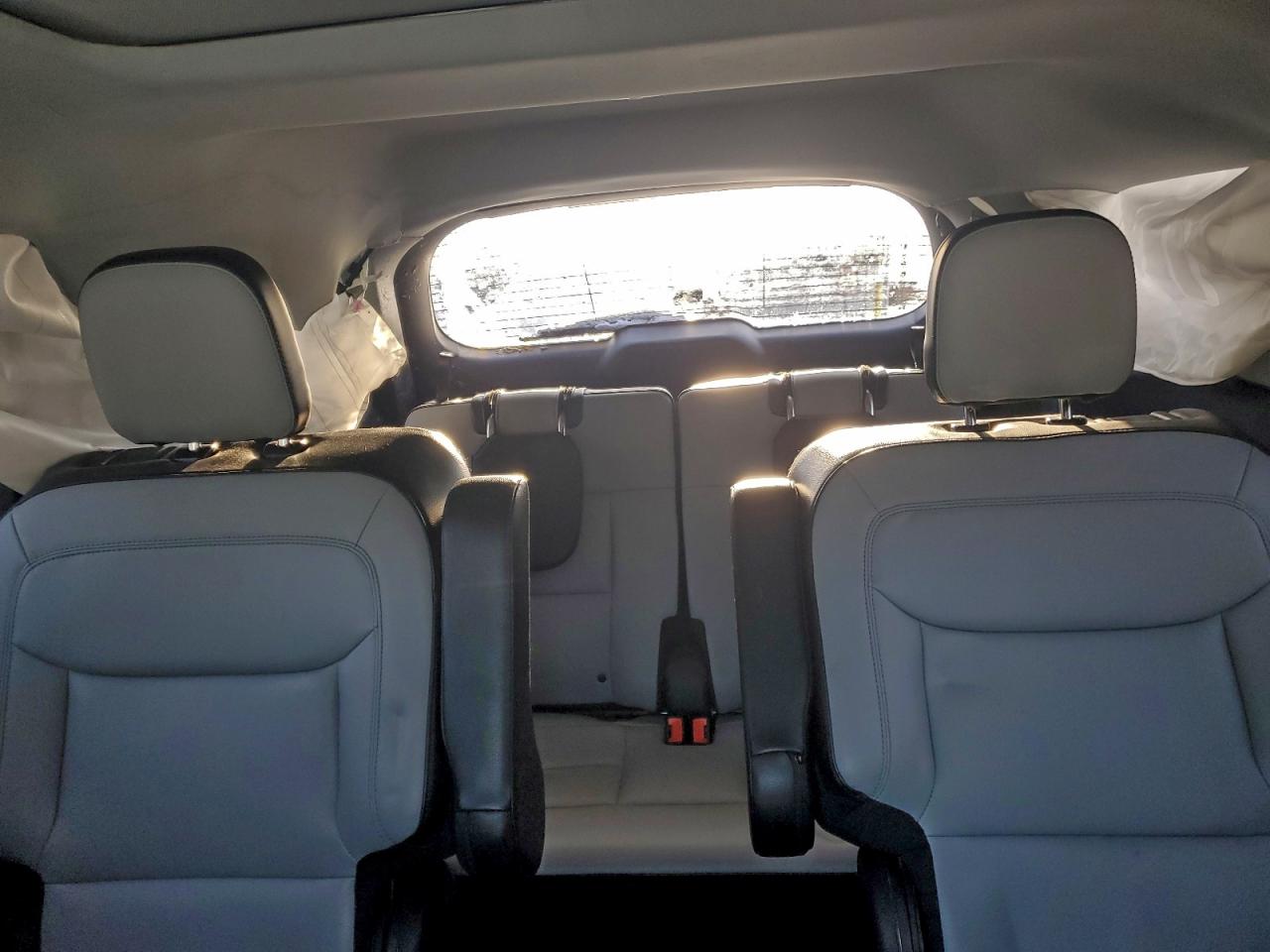 2021 FORD EXPLORER photo 10