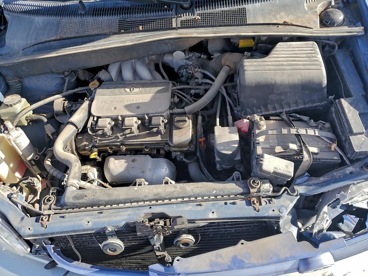 1999 TOYOTA SIENNA LE photo 12