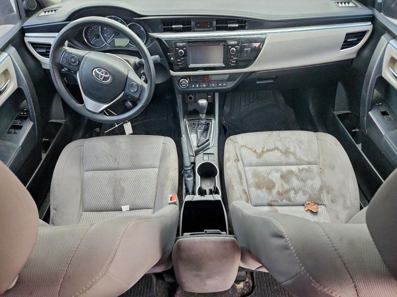 2016 TOYOTA COROLLA L photo 8