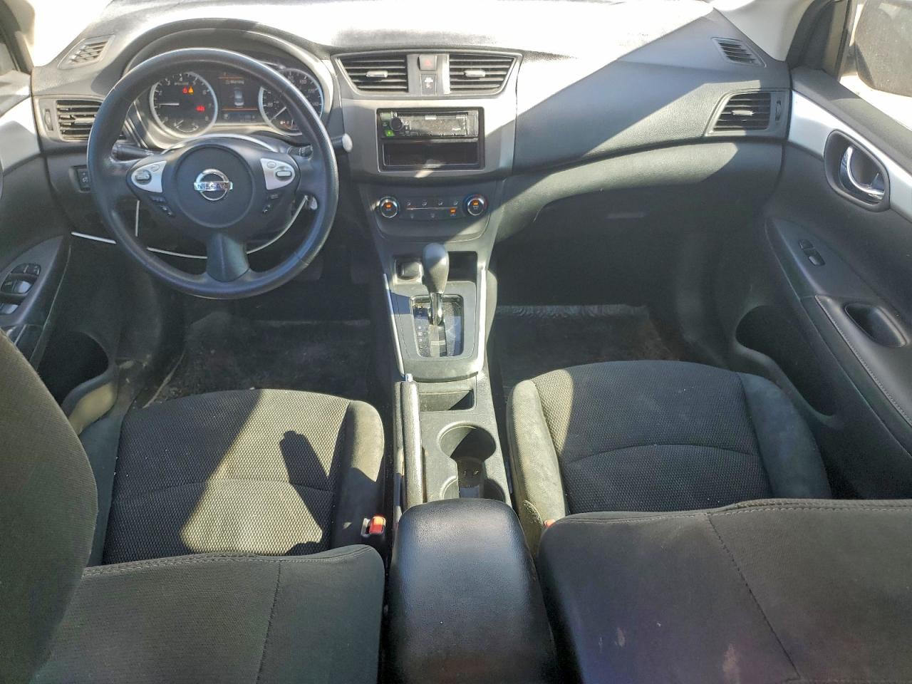 2019 NISSAN SENTRA S photo 8
