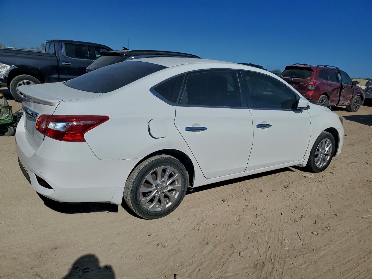 2019 NISSAN SENTRA S photo 3