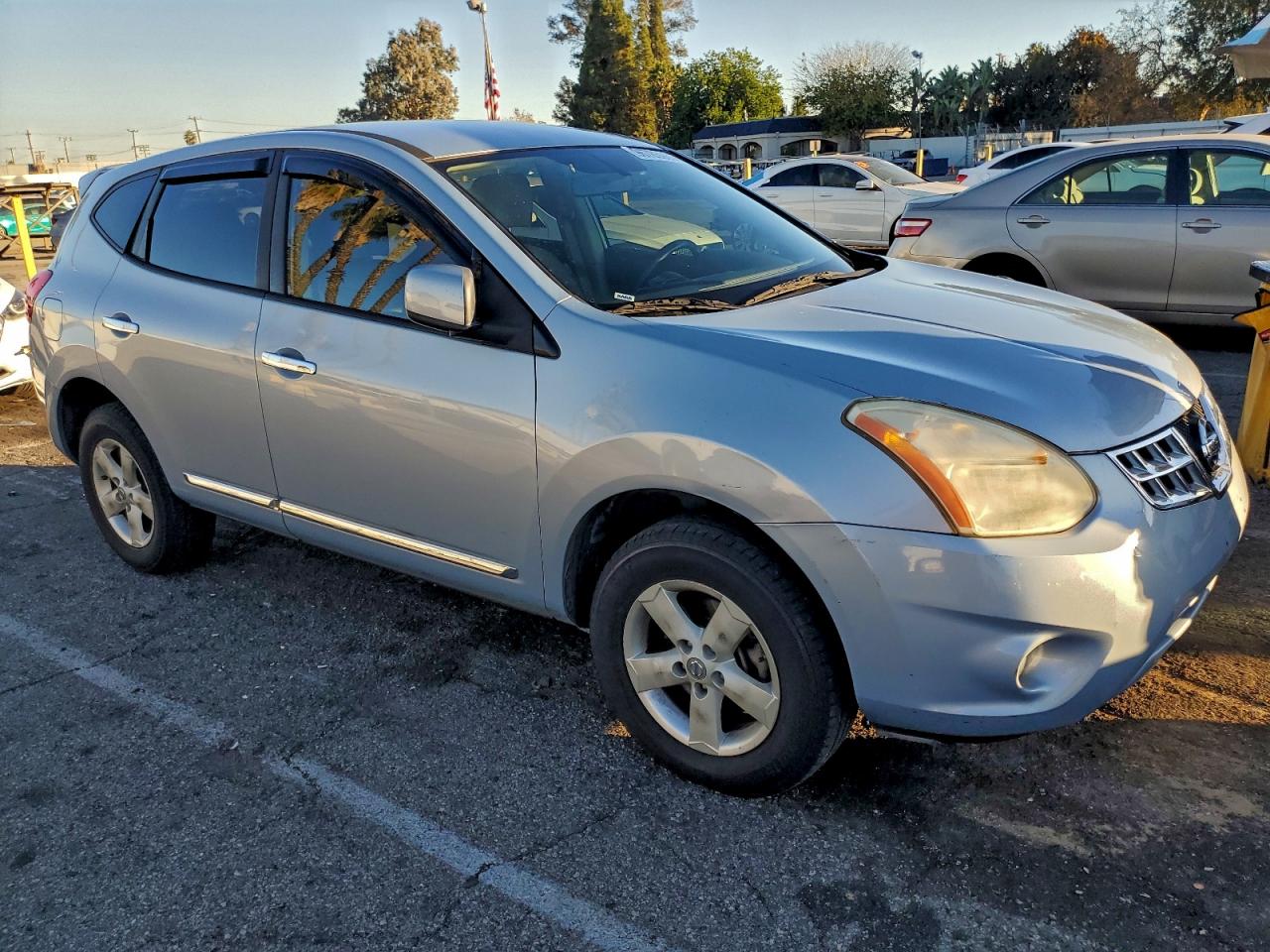 2013 NISSAN ROGUE S photo 4
