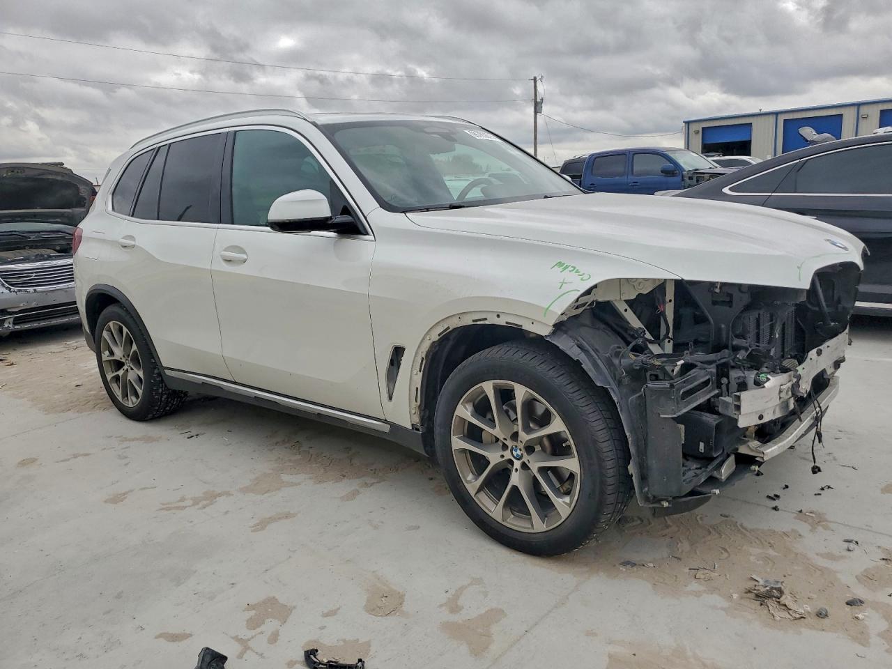 2022 BMW X5 SDRIVE 40I photo 4