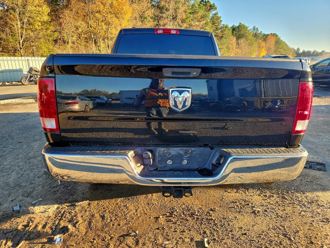 2015 RAM 1500 ST photo 6