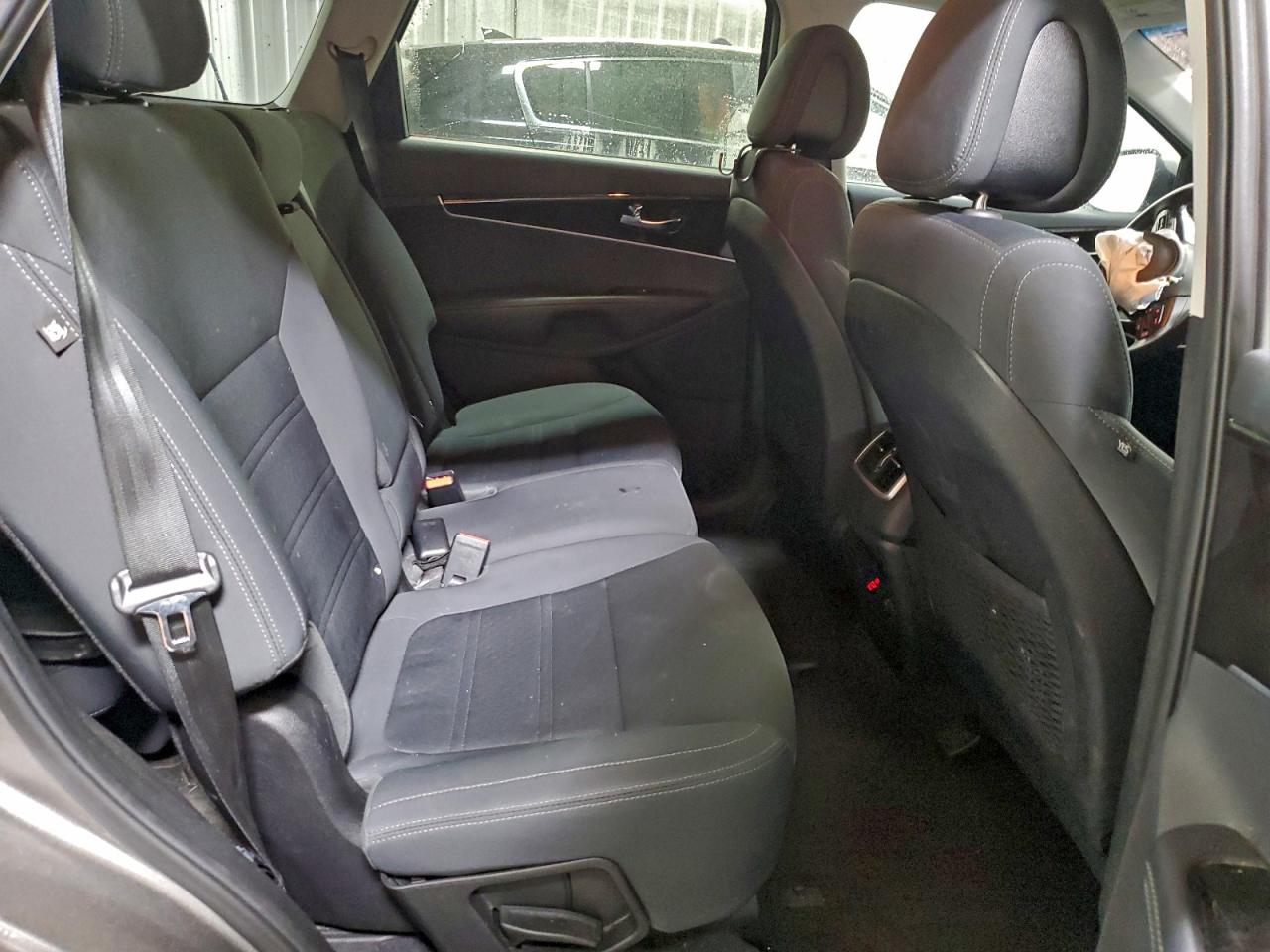 2016 KIA SORENTO LX photo 10
