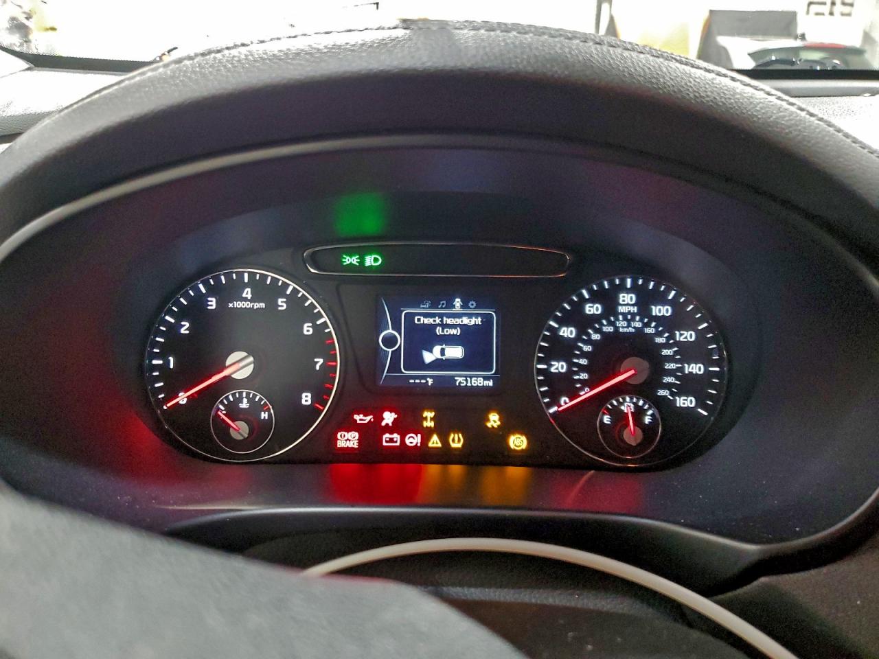 2016 KIA SORENTO LX photo 9