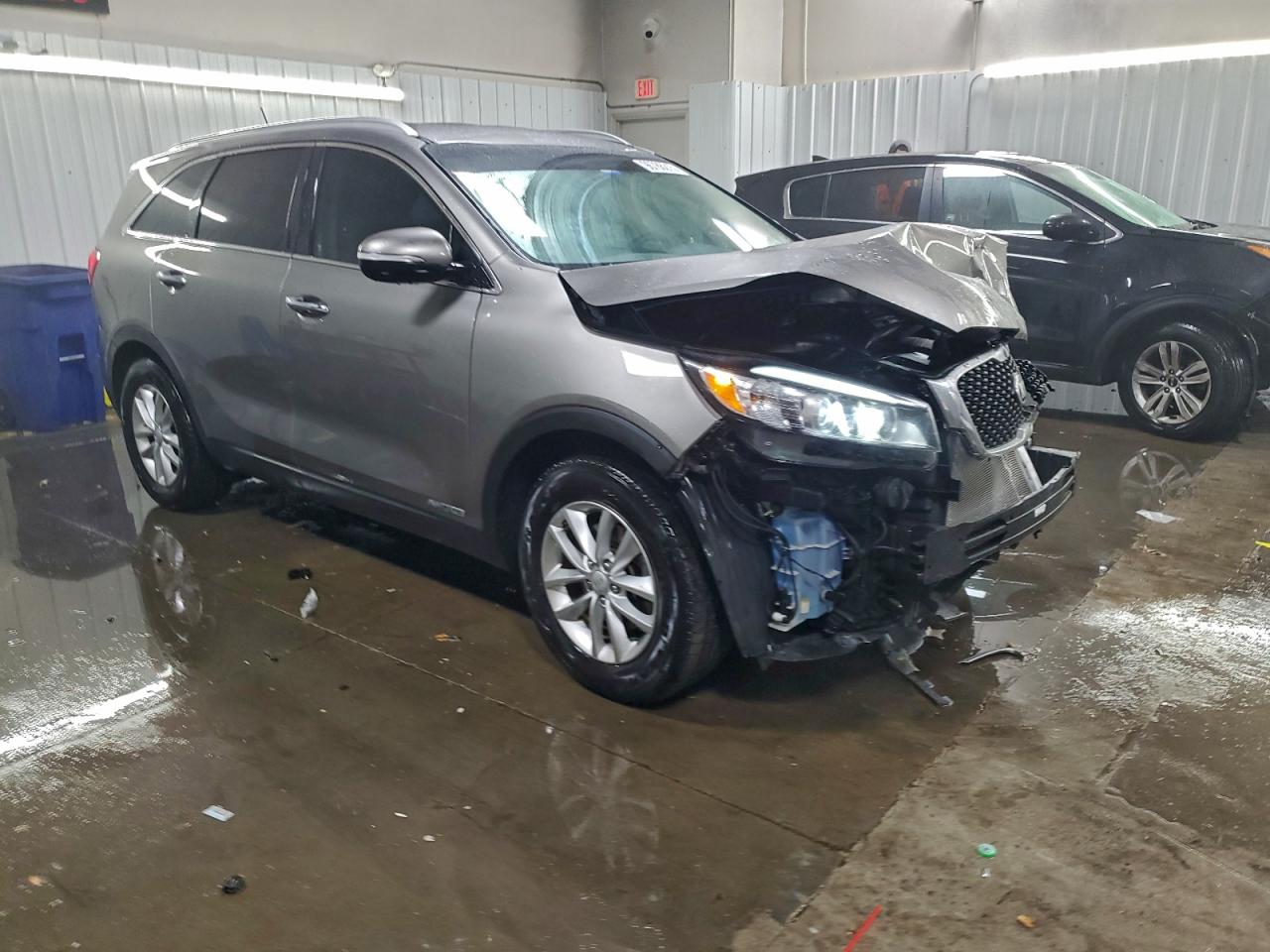 2016 KIA SORENTO LX photo 4