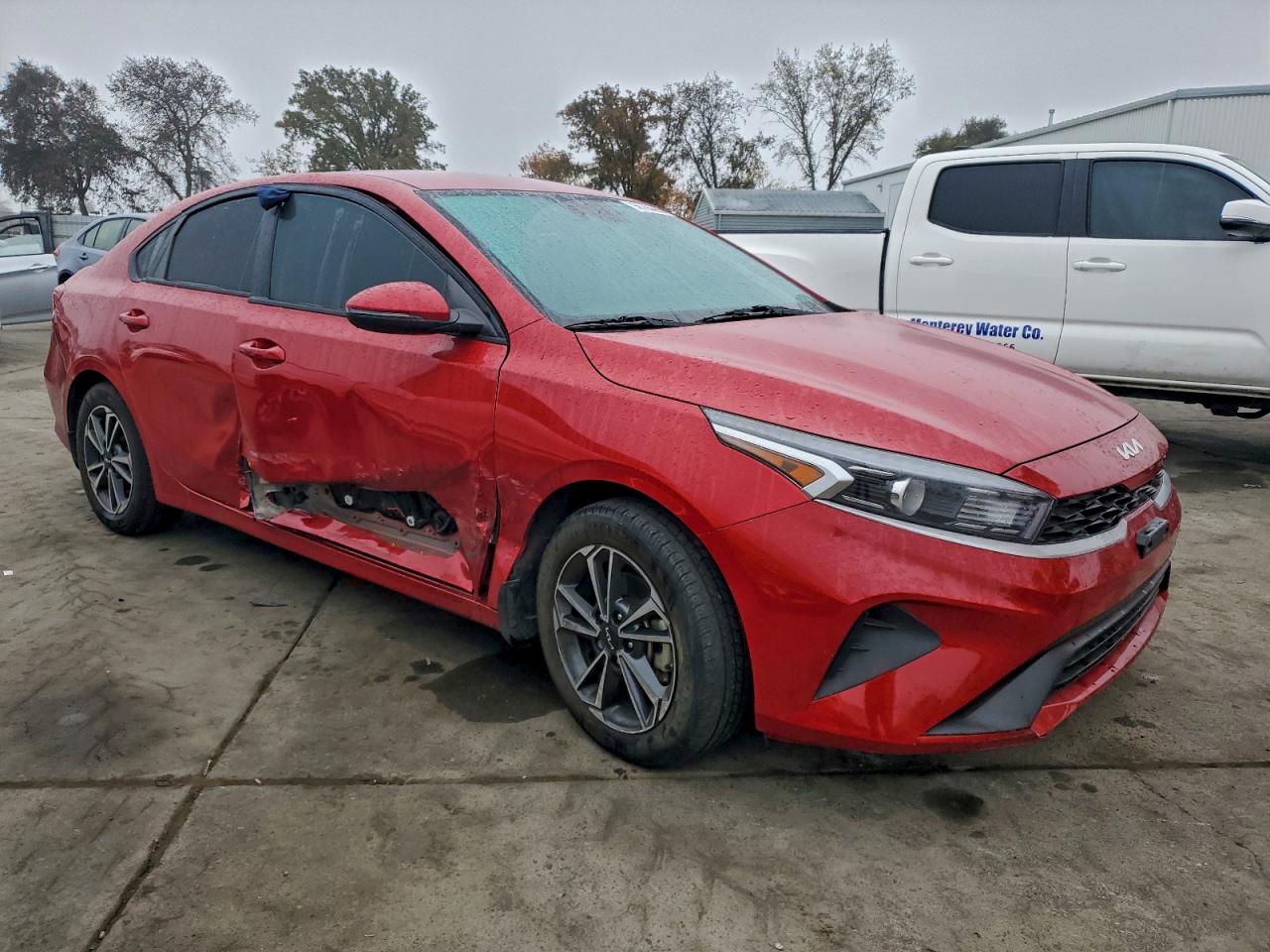 2023 KIA FORTE LX photo 4