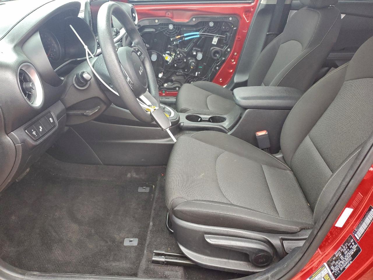 2023 KIA FORTE LX photo 7