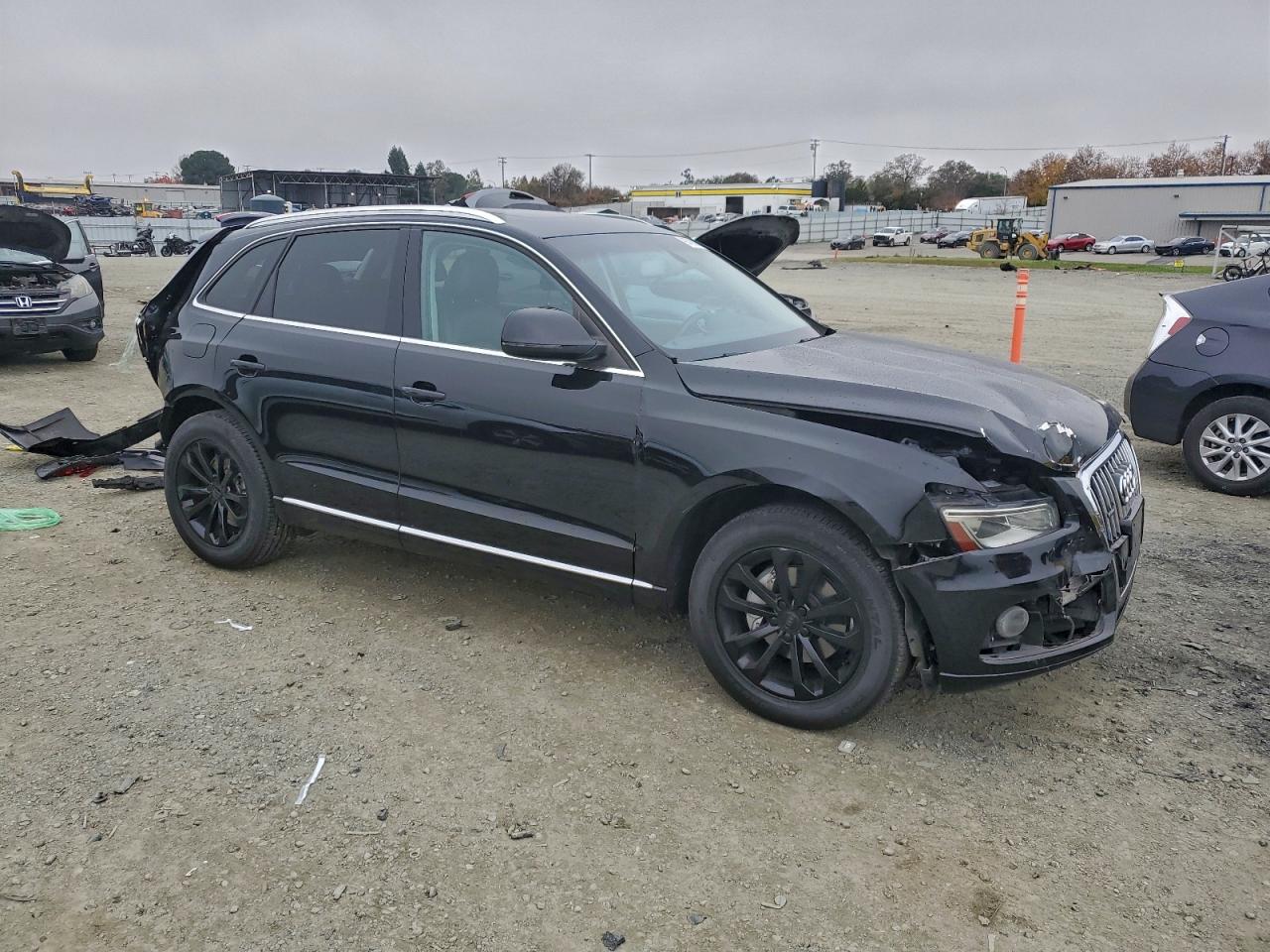 2013 AUDI Q5 PREMIUM photo 4
