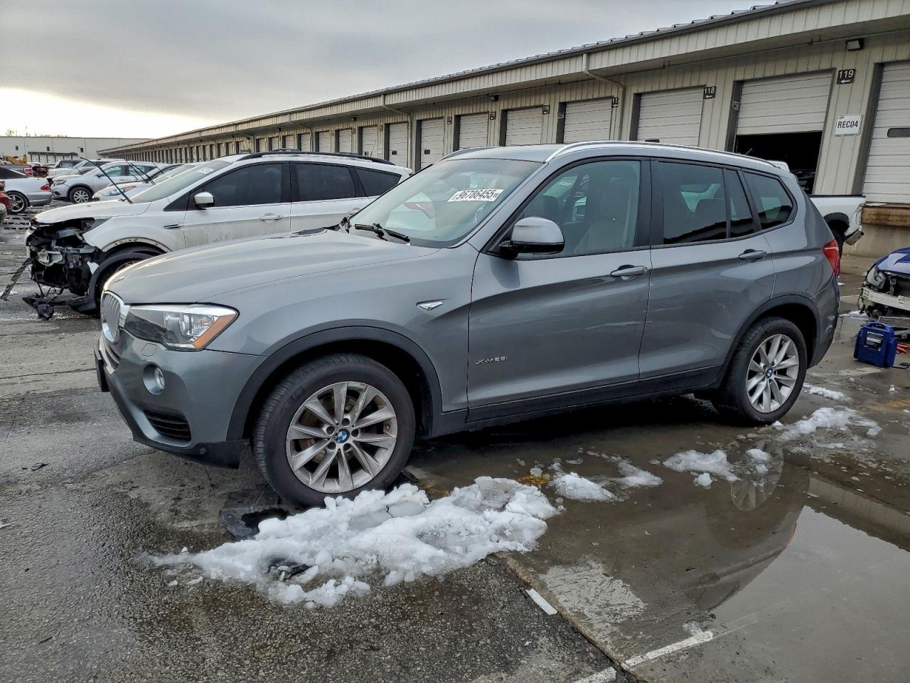 2015 BMW X3 XDRIVE28I — NORMAL WEAR damage — photo 1