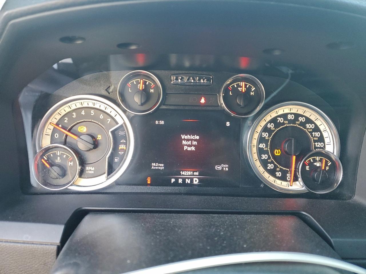 2017 RAM 1500 LARAMIE photo 9