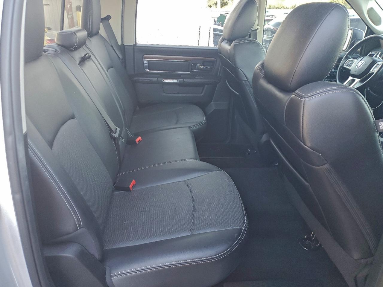 2017 RAM 1500 LARAMIE photo 10