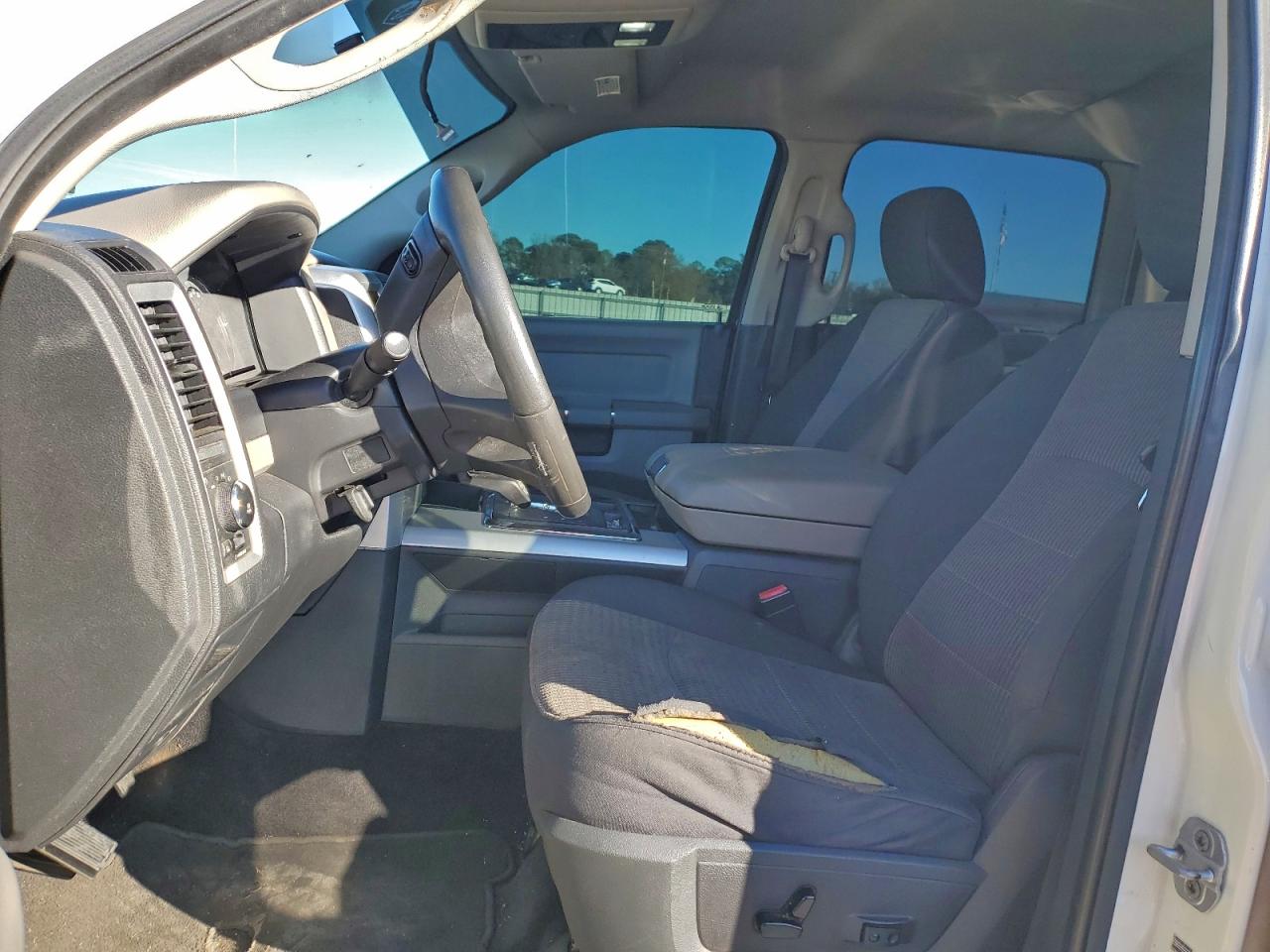2010 DODGE RAM 1500 photo 7