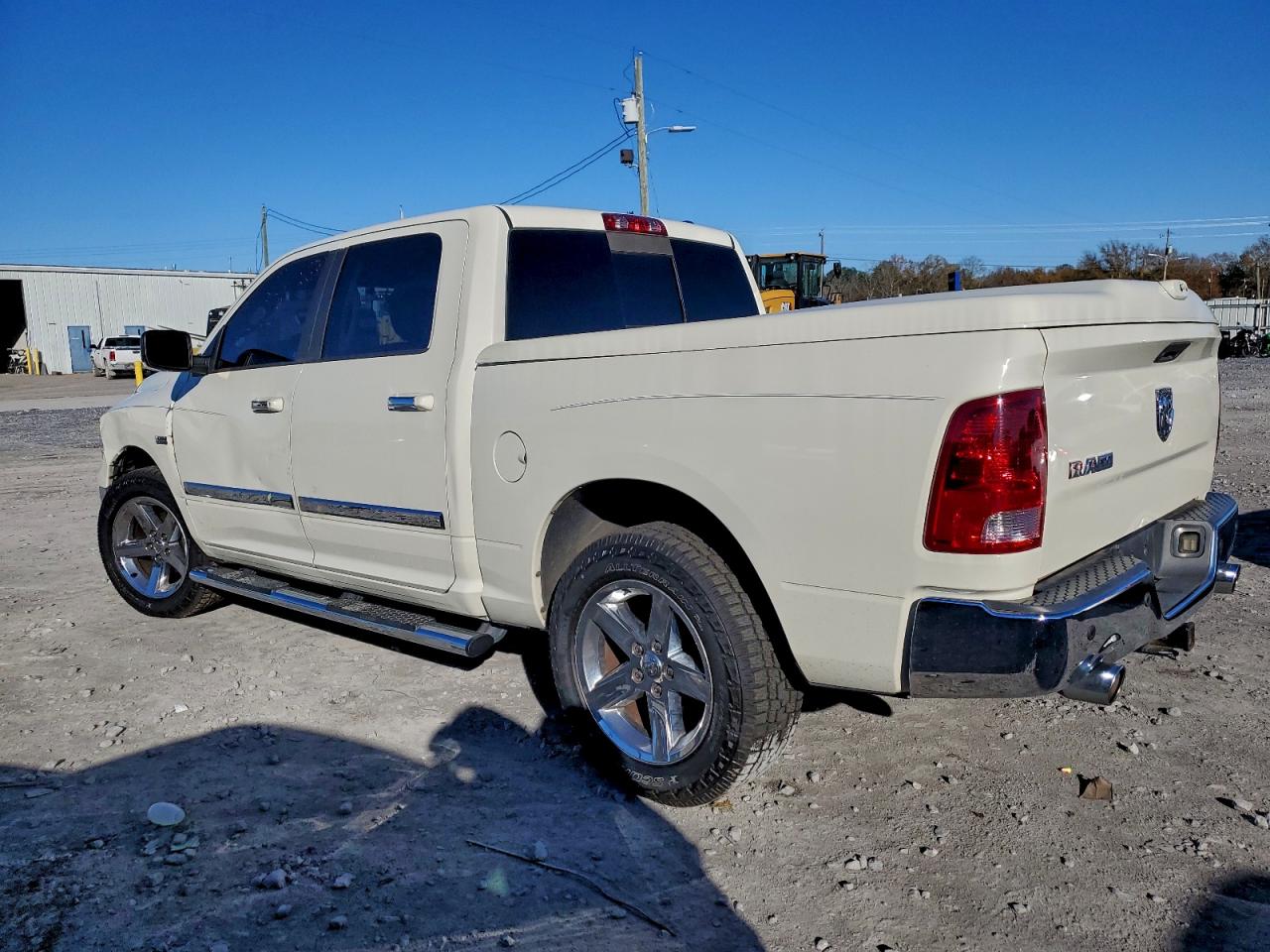 2010 DODGE RAM 1500 photo 2