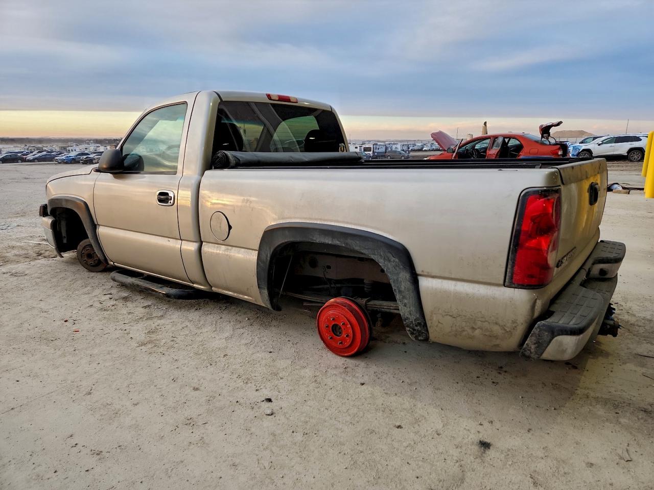 2006 CHEVROLET SILVERADO C1500 photo 2