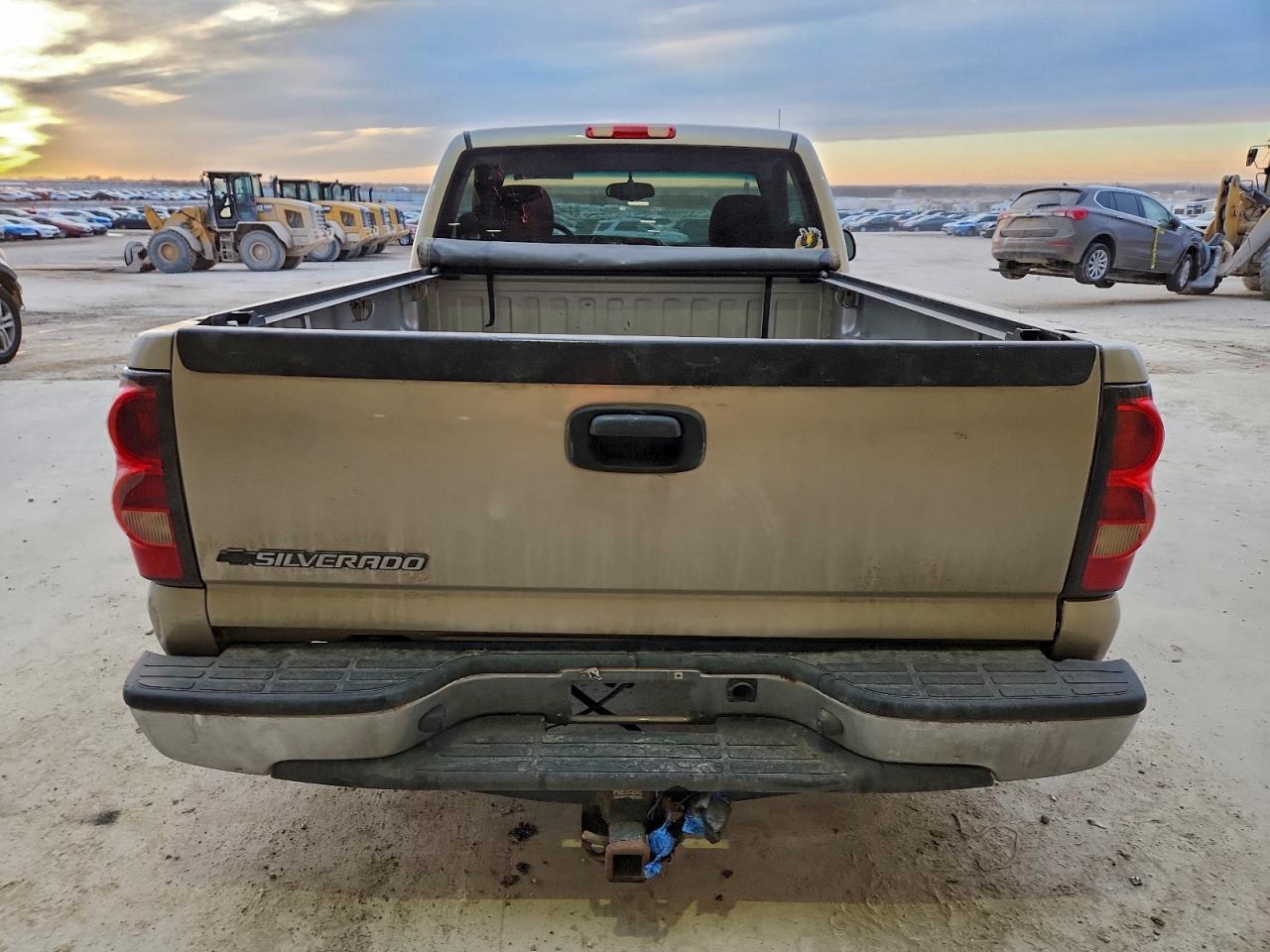 2006 CHEVROLET SILVERADO C1500 photo 6