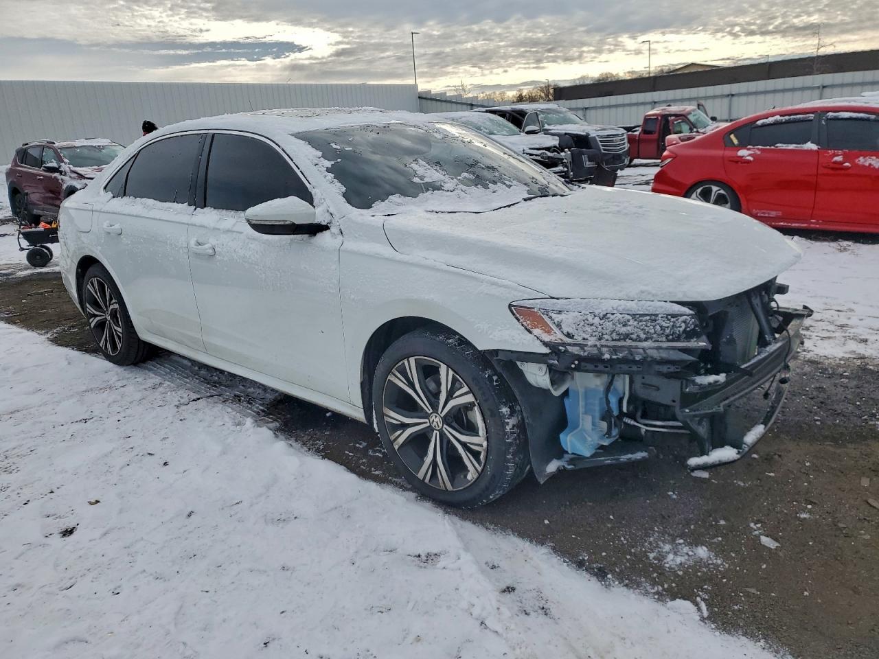 2021 VOLKSWAGEN PASSAT SE photo 4