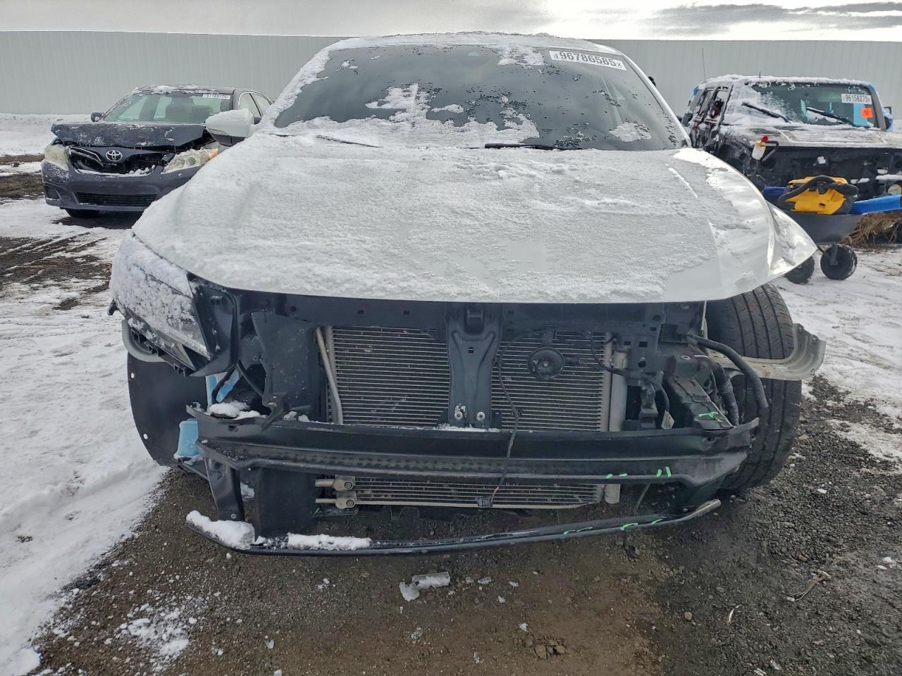 2021 VOLKSWAGEN PASSAT SE photo 5
