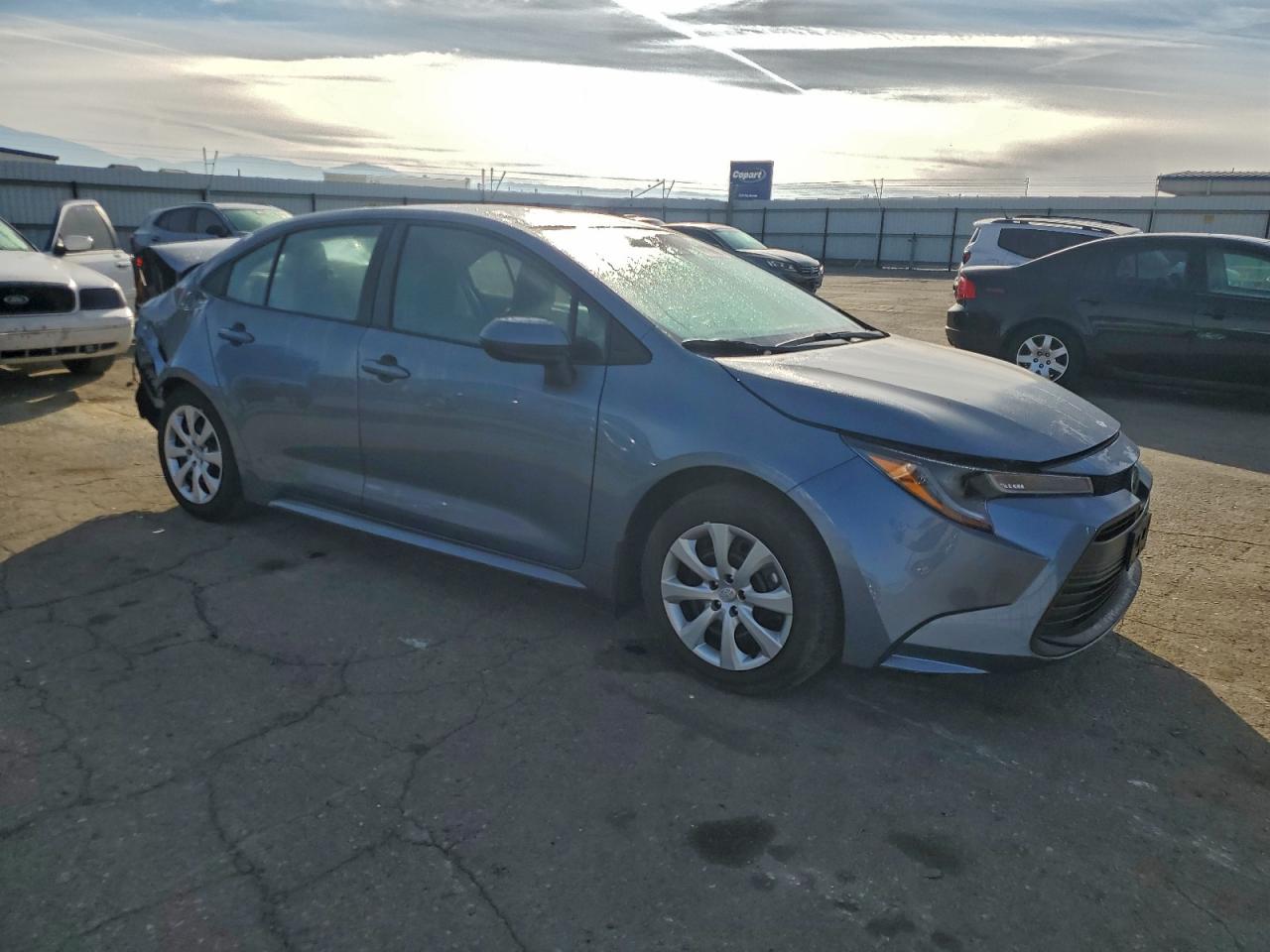 2025 TOYOTA COROLLA LE photo 4