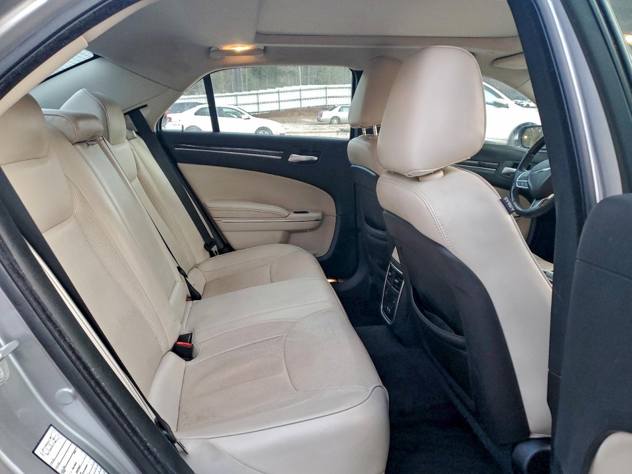 2018 CHRYSLER 300 LIMITED photo 10