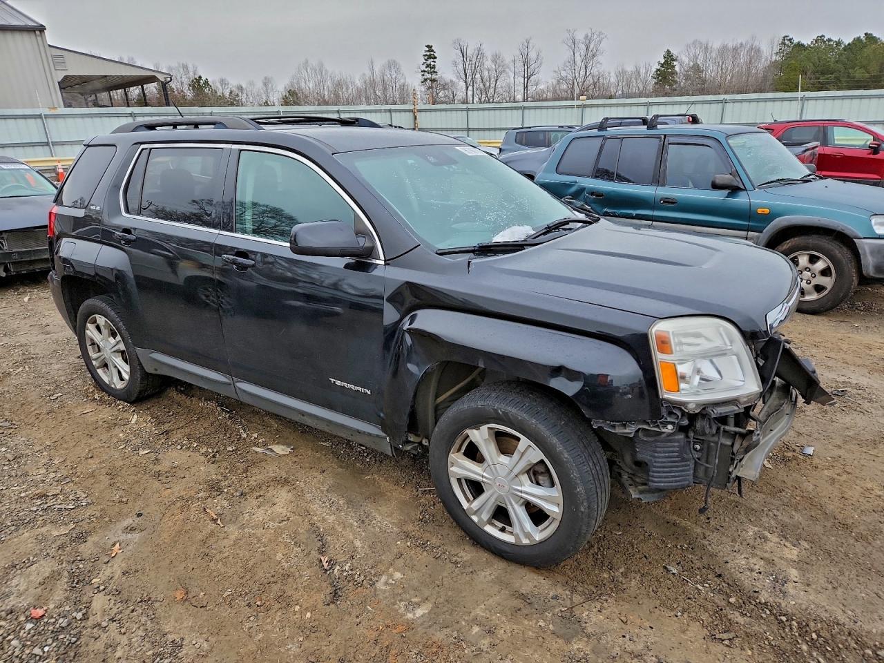 2017 GMC TERRAIN SLE photo 7