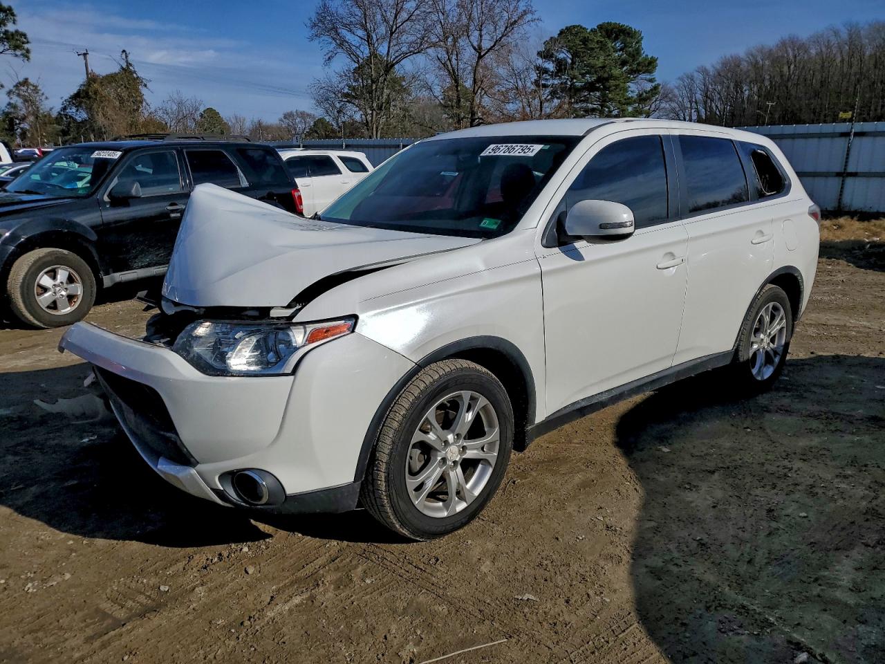 2015 MITSUBISHI OUTLANDER