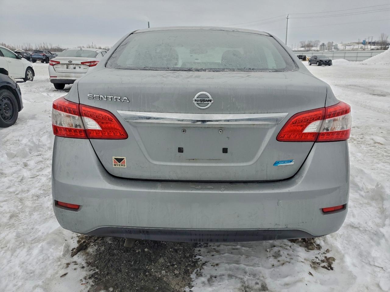 2014 NISSAN SENTRA S photo 11