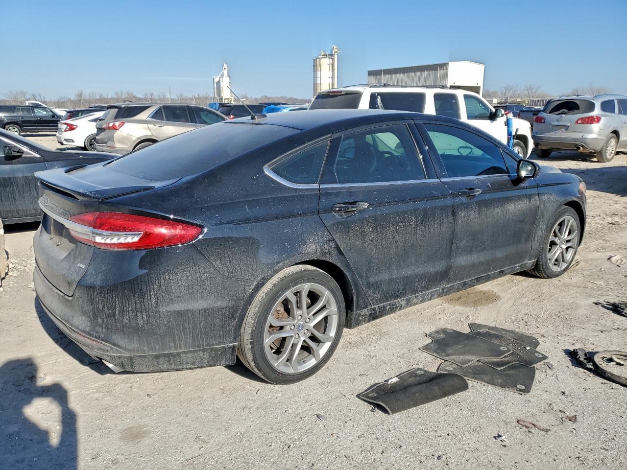 2017 FORD FUSION SE photo 3