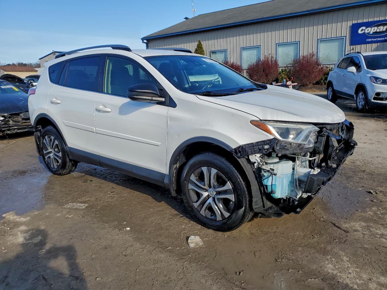 2017 TOYOTA RAV4 LE photo 4