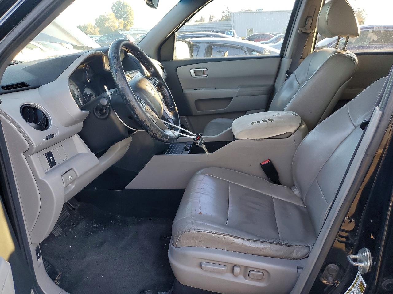 2012 HONDA PILOT EXL photo 13
